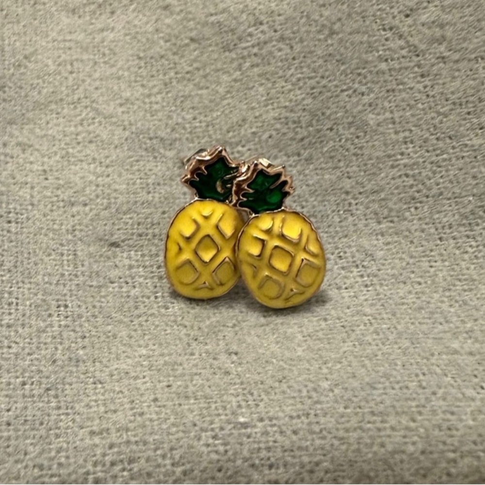Pineapple Stud Earrings! Hypoallergenic